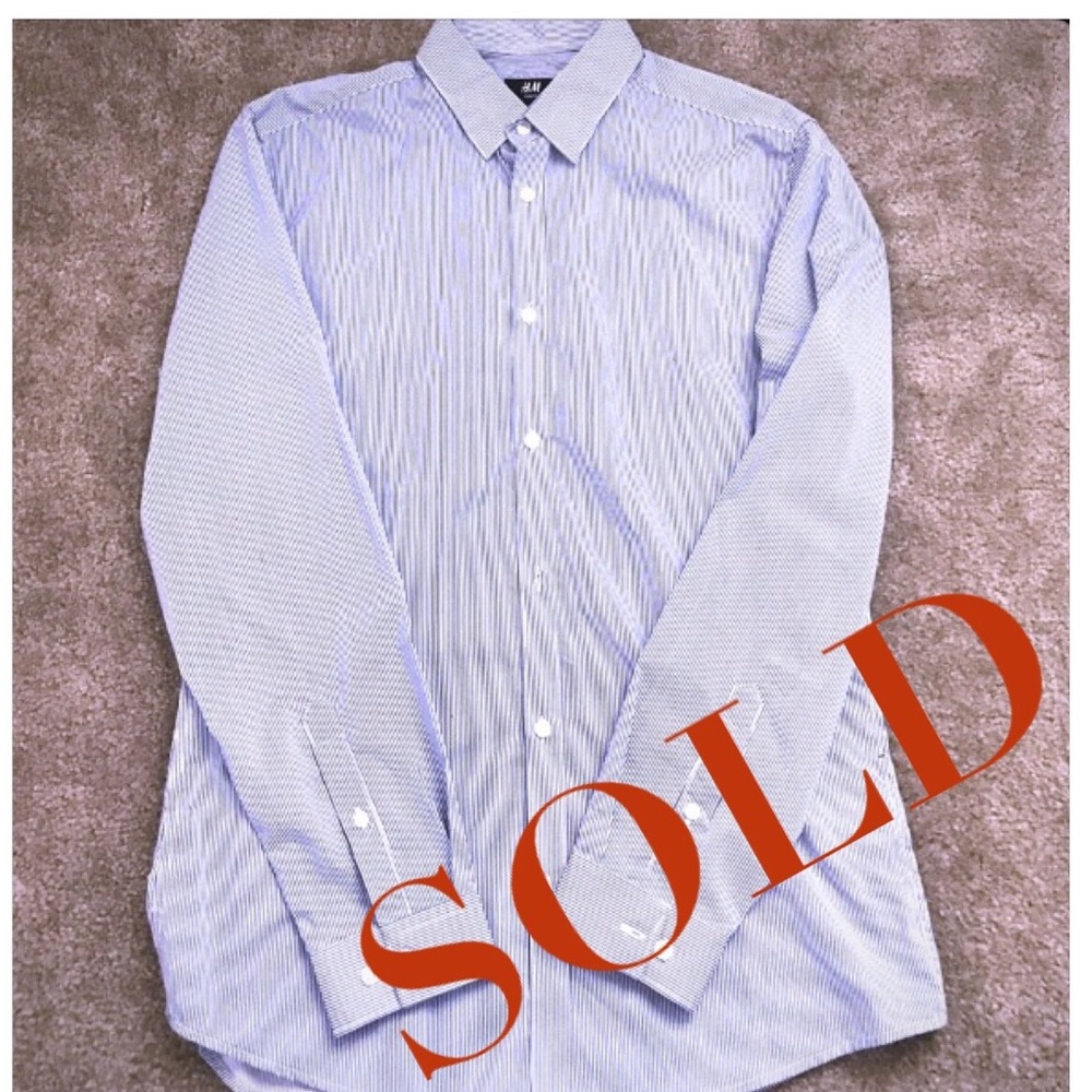 H&M Medium Slim Fit Tailored Blue striped Shirt.